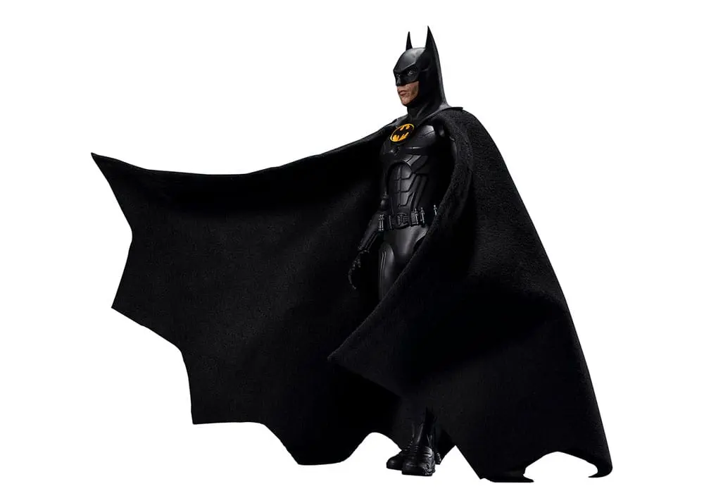 The Flash S.H. Figuarts akcijska figura Batman 15 cm fotografija proizvoda