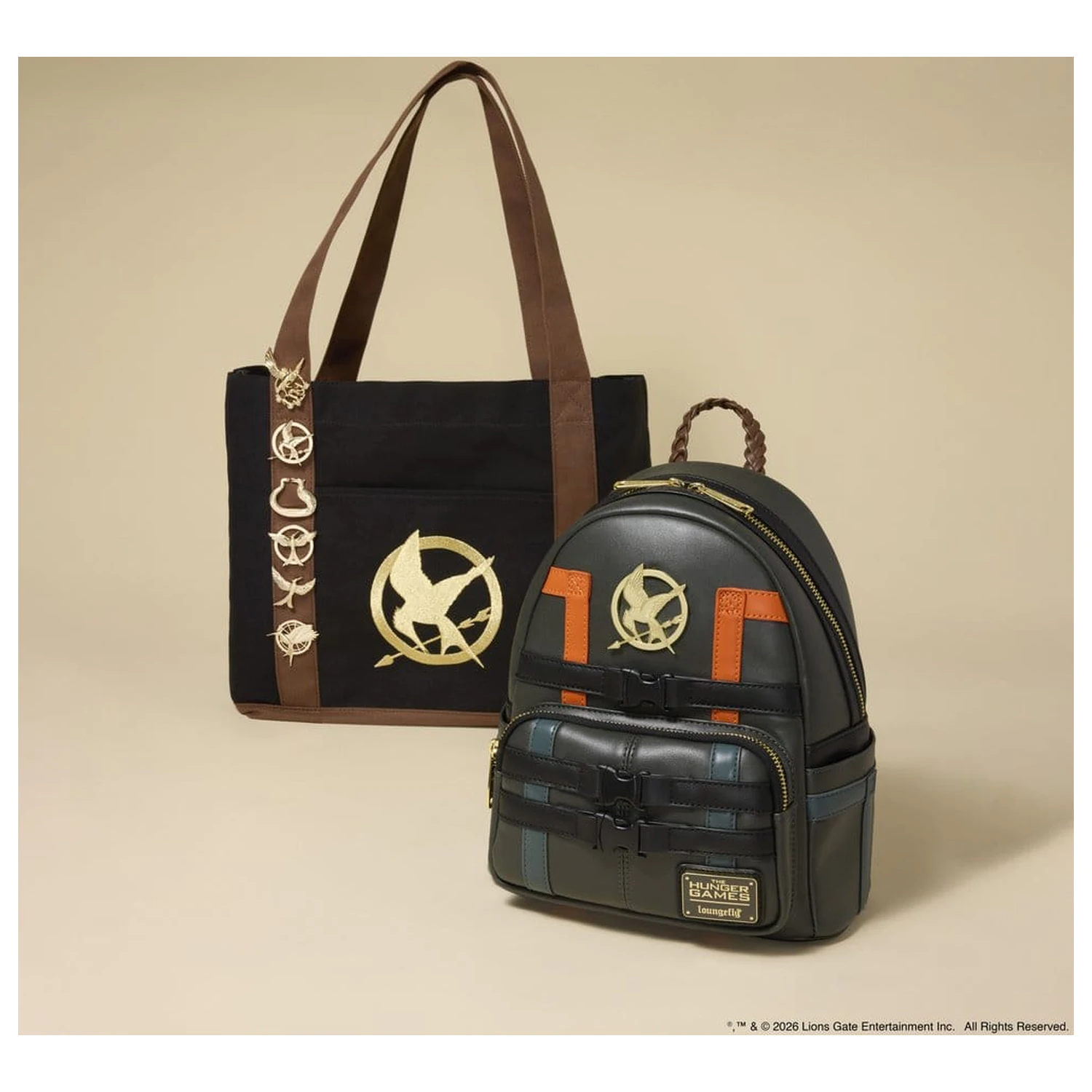 The Hunger Games by Loungefly Torba za nošenje District 12 fotografija proizvoda
