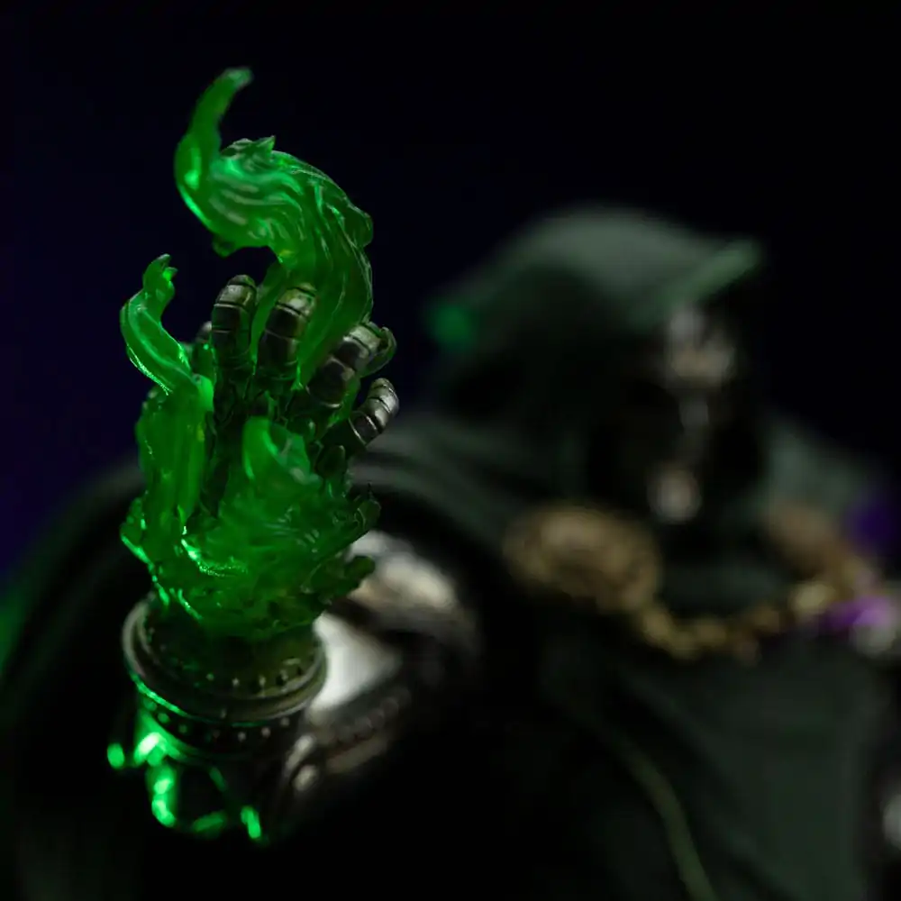 The Infinity Gauntlet Marvel Legends Diorama Kip 1/10 Doctor Doom Deluxe Edition 42 cm fotografija proizvoda