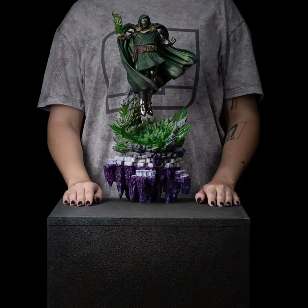 The Infinity Gauntlet Marvel Legends Diorama Kip 1/10 Doctor Doom Deluxe Edition 42 cm fotografija proizvoda