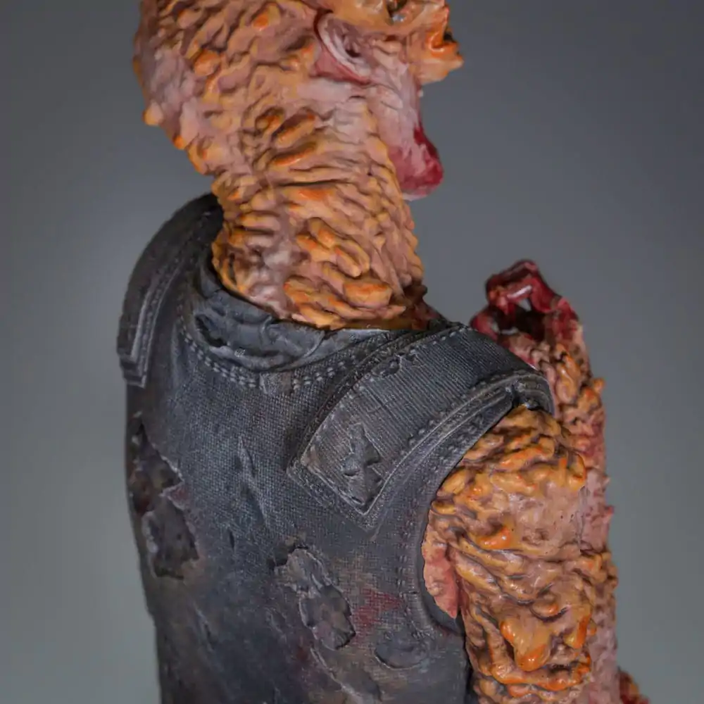 The Last of Us Part II PVC statua Ellie s lukom 22 cm fotografija proizvoda