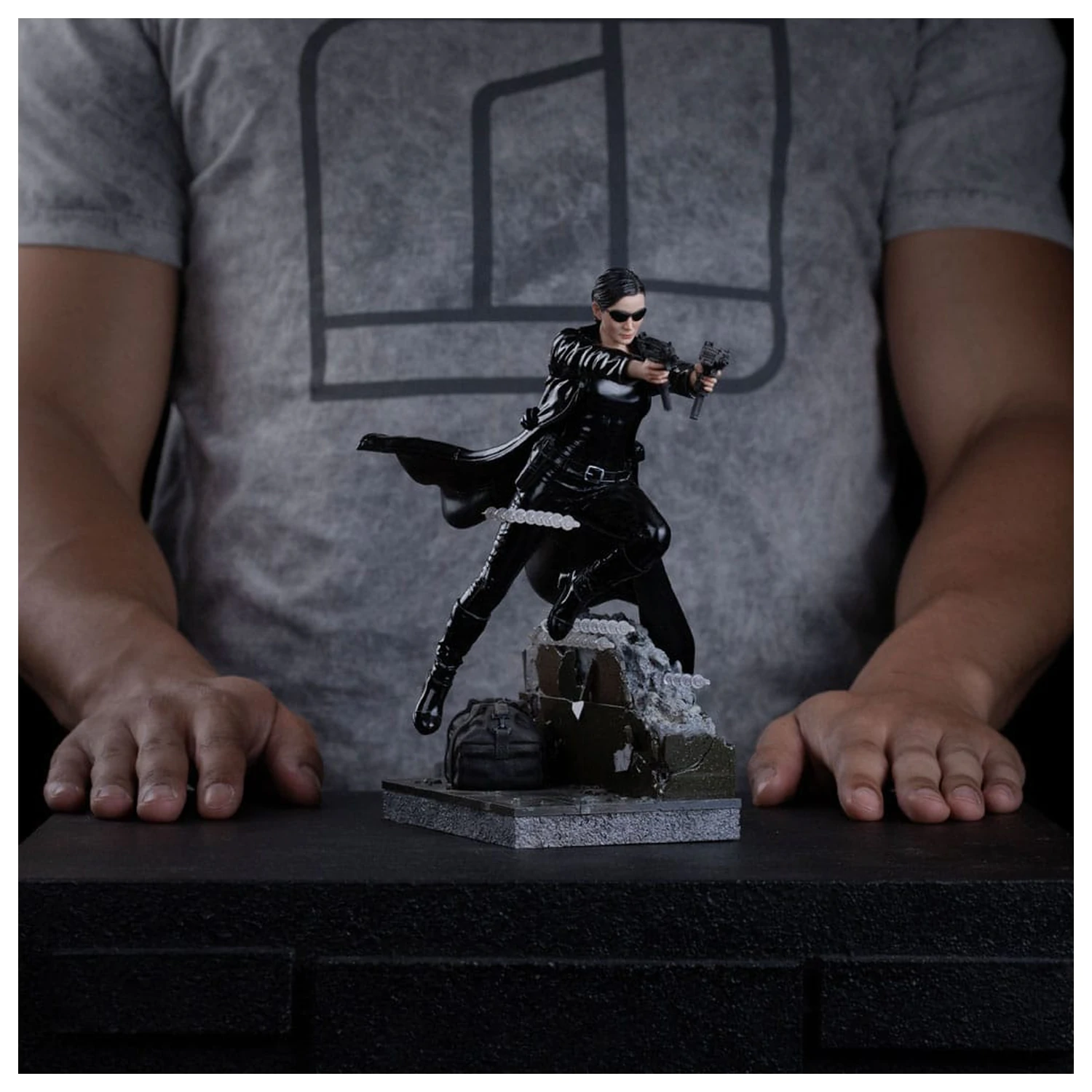 The Matrix Art Scale Kip 1/10 Trinity 22 cm fotografija proizvoda