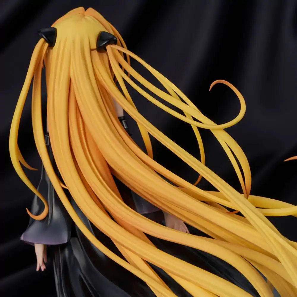 To Love-Ru Darkness PVC figura 1/6 Golden Darkness Black Trance Version 20 cm fotografija proizvoda