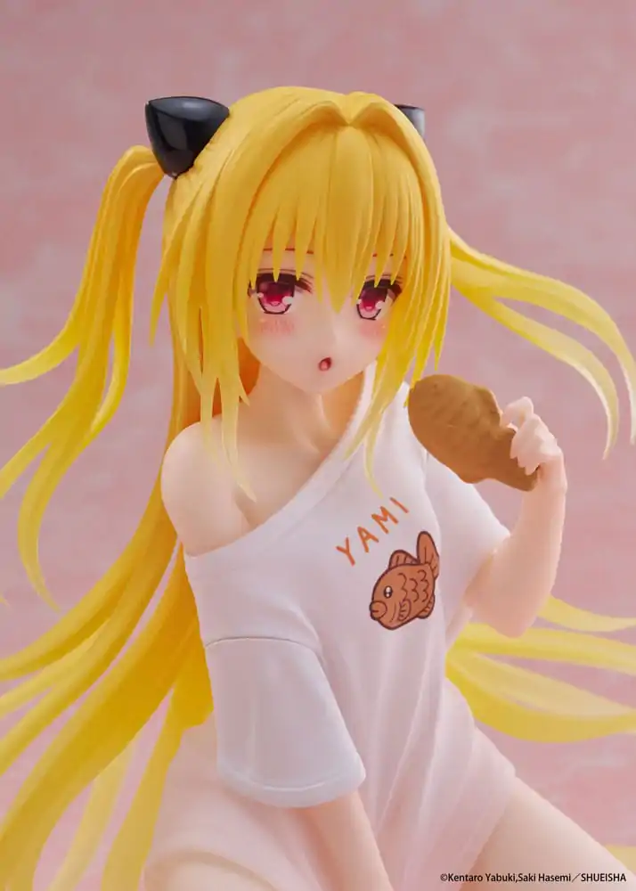 To Love-Ru Darkness PVC figura Stolna slatka figura Golden Darkness Roomwear Ver. 13 cm fotografija proizvoda
