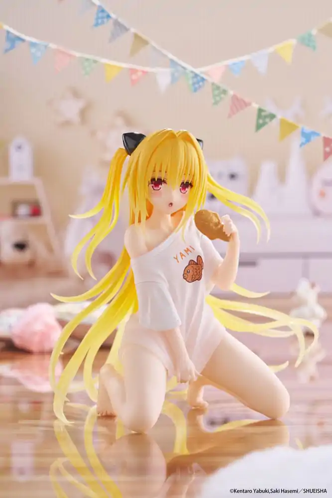 To Love-Ru Darkness PVC figura Stolna slatka figura Golden Darkness Roomwear Ver. 13 cm fotografija proizvoda