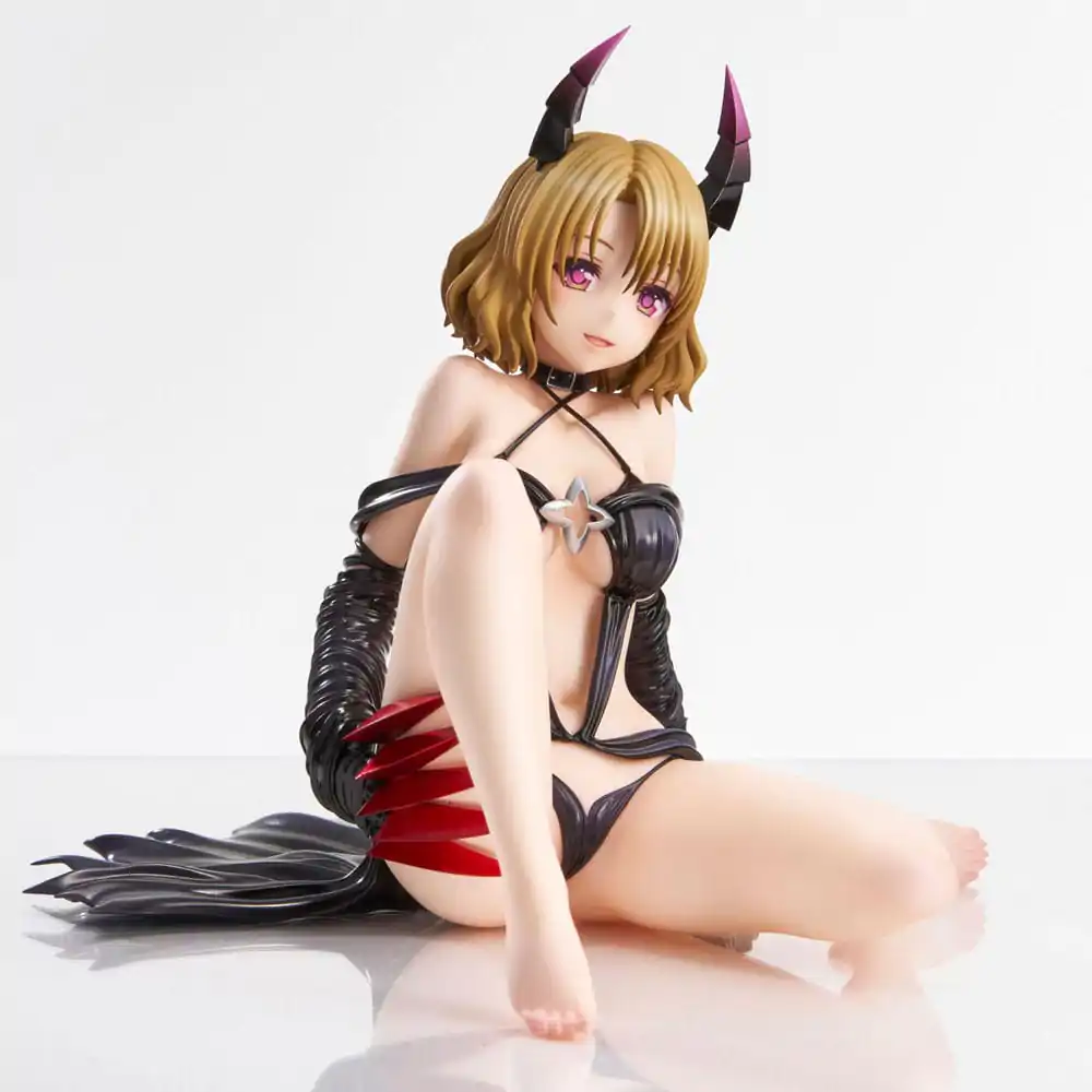 To Love-Ru Darkness PVC Kip Risa Momioka Darkness Ver. 15 cm fotografija proizvoda