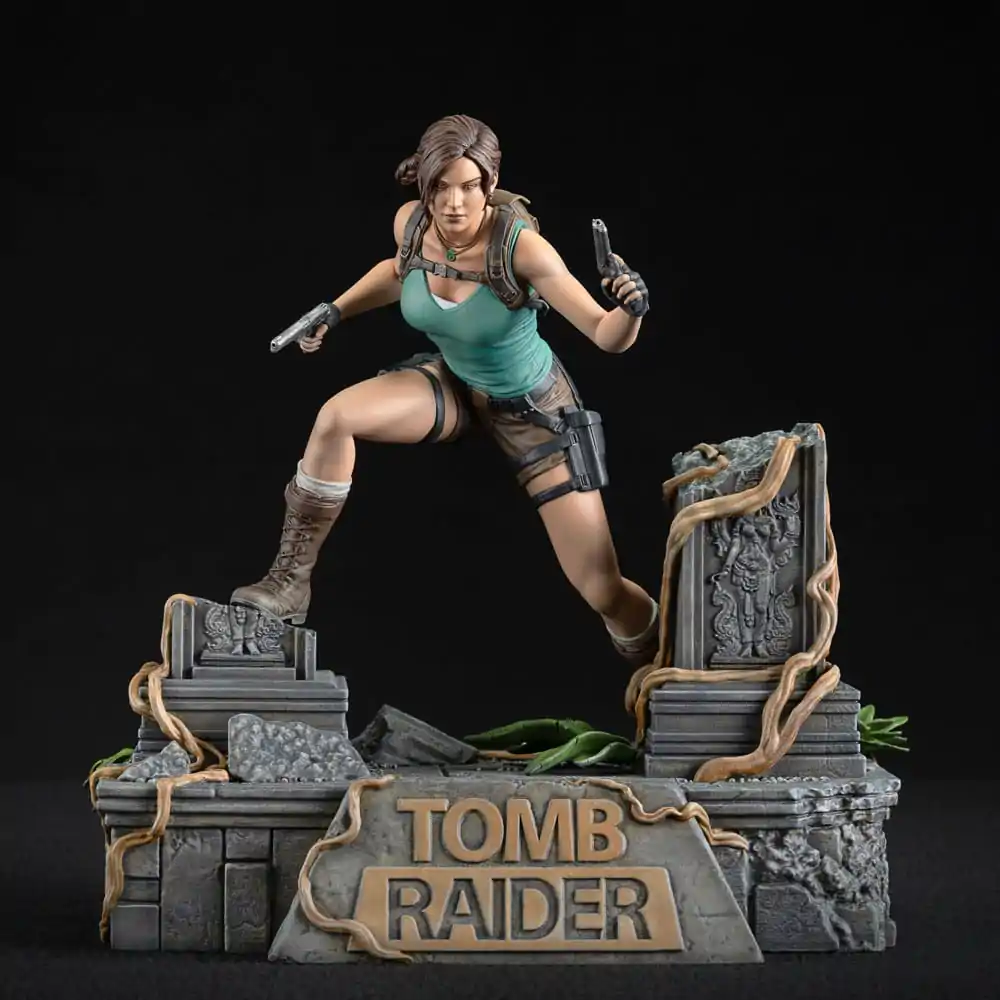 Tomb Raider PVC kipić Lara Croft 24 cm fotografija proizvoda