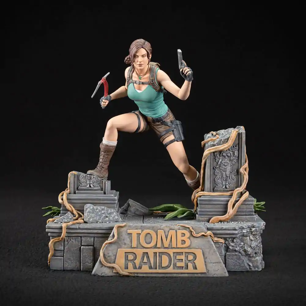 Tomb Raider PVC kipić Lara Croft 24 cm fotografija proizvoda