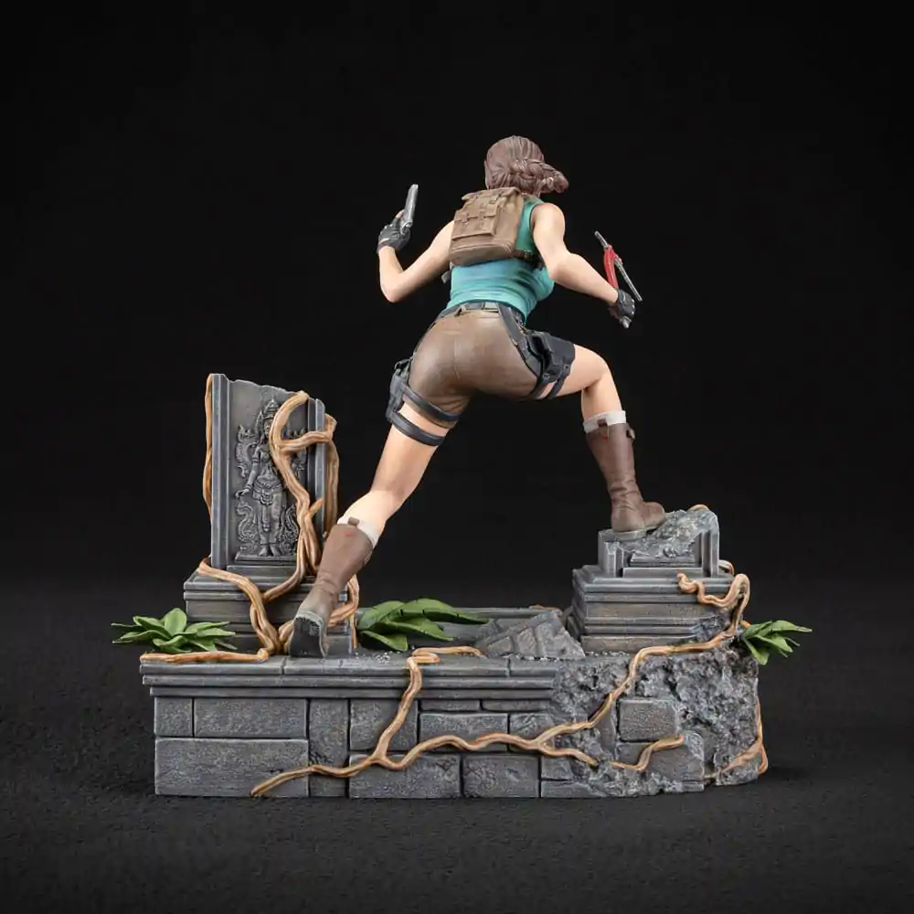 Tomb Raider PVC kipić Lara Croft 24 cm fotografija proizvoda