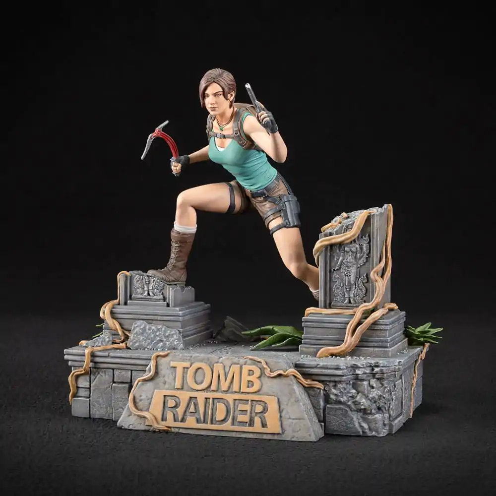 Tomb Raider PVC kipić Lara Croft 24 cm fotografija proizvoda