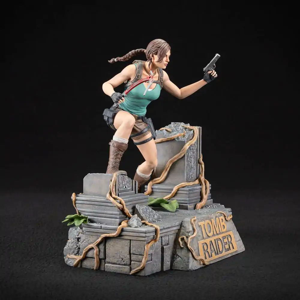 Tomb Raider PVC kipić Lara Croft 24 cm fotografija proizvoda