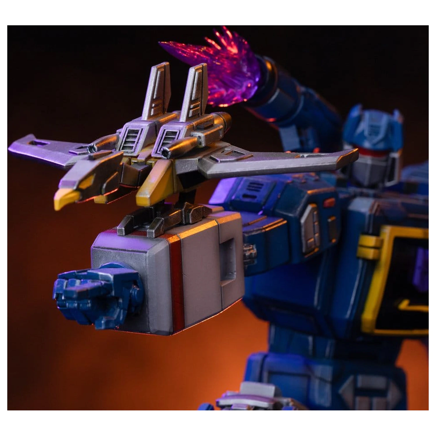Transformers Demi Scale Kip 1/20 Soundwave 29 cm fotografija proizvoda