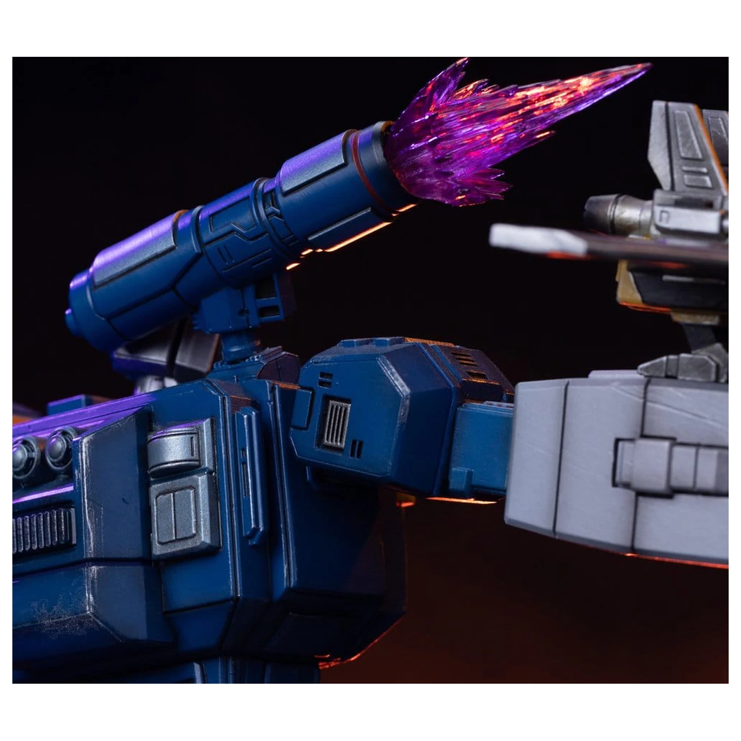 Transformers Demi Scale Kip 1/20 Soundwave 29 cm fotografija proizvoda