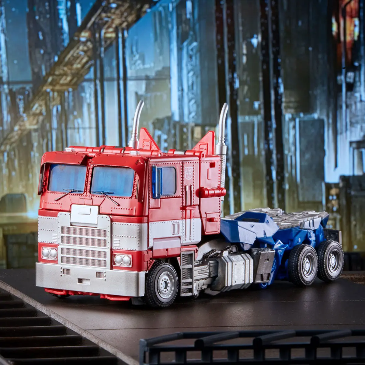 Transformers Move Masterpiece Bumblebee Optimus Prime 27 cm fotografija proizvoda