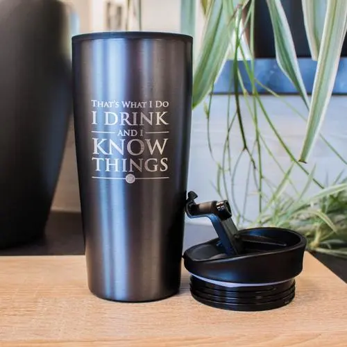 Game of Thrones I Drink And I Know Things putna šalica fotografija proizvoda