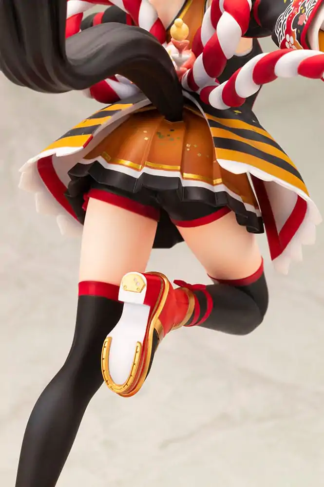 Uma Musume Pretty Derby PVC Kip 1/7 Outrunning the Encroaching Heat Kitasan Black 30 cm fotografija proizvoda