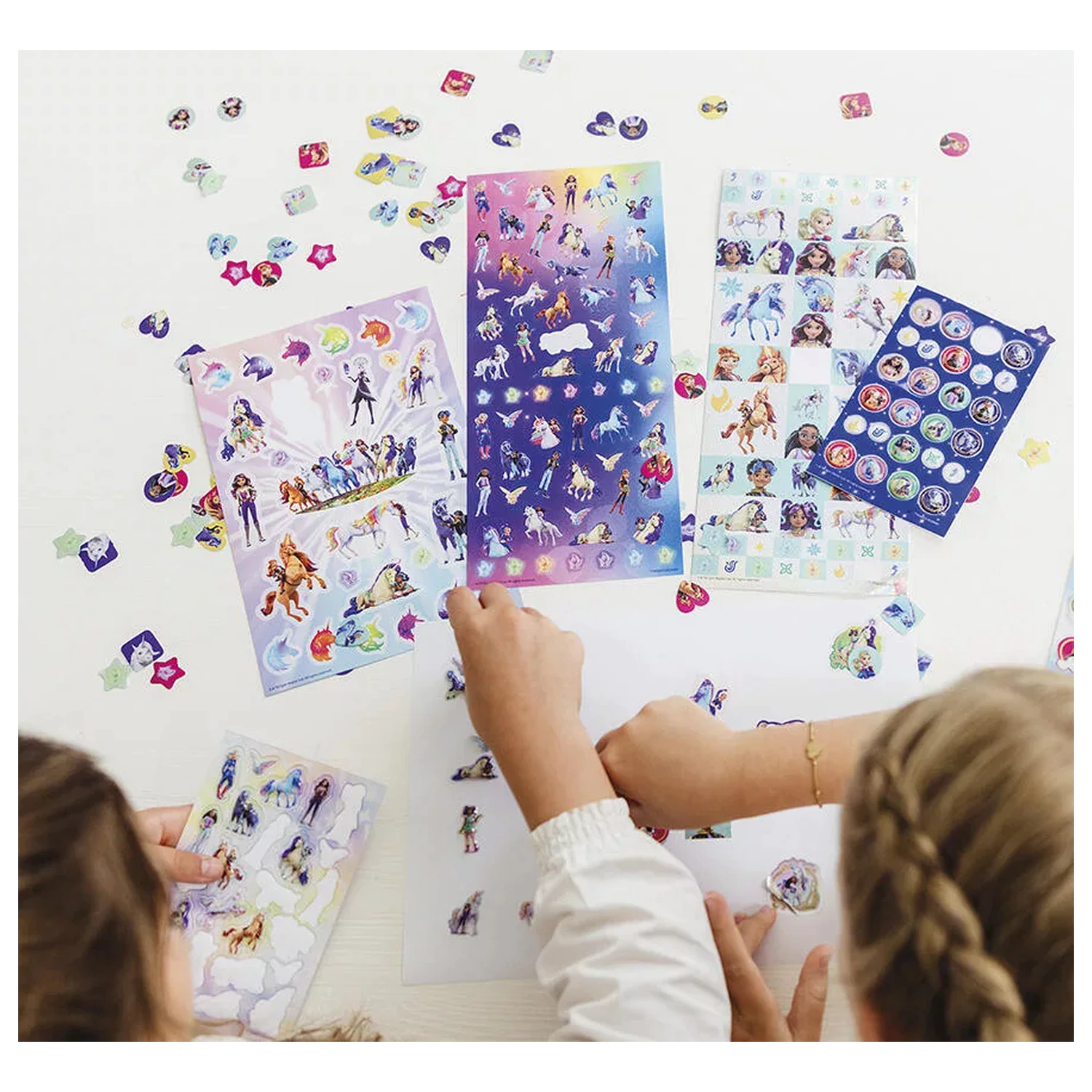 Unicorn Academy Super Set naljepnica s igračkom fotografija proizvoda