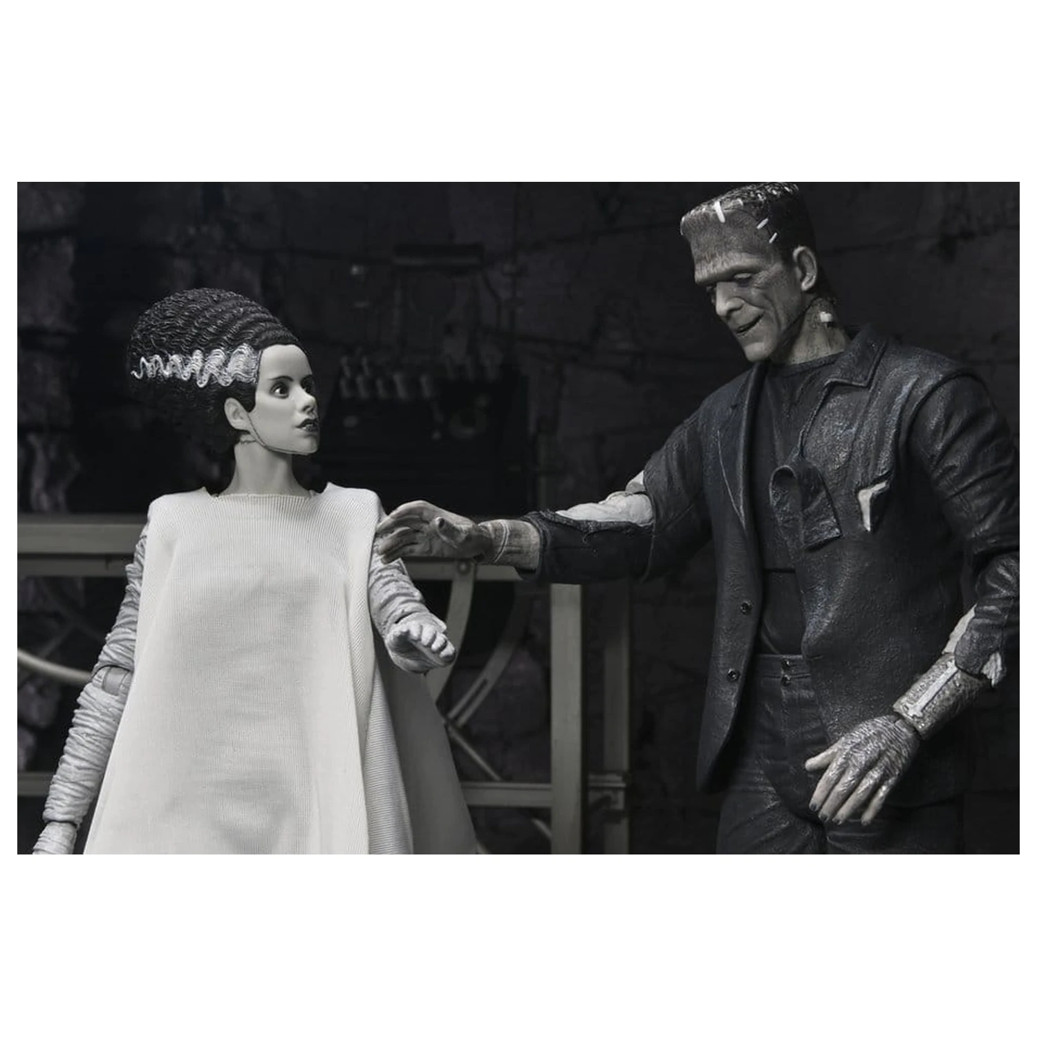 Universal Monsters 2-paket akcijskih figura Bride of Frankenstein 90th Anniversary The Monster & His Mate (B&W) 18 cm fotografija proizvoda