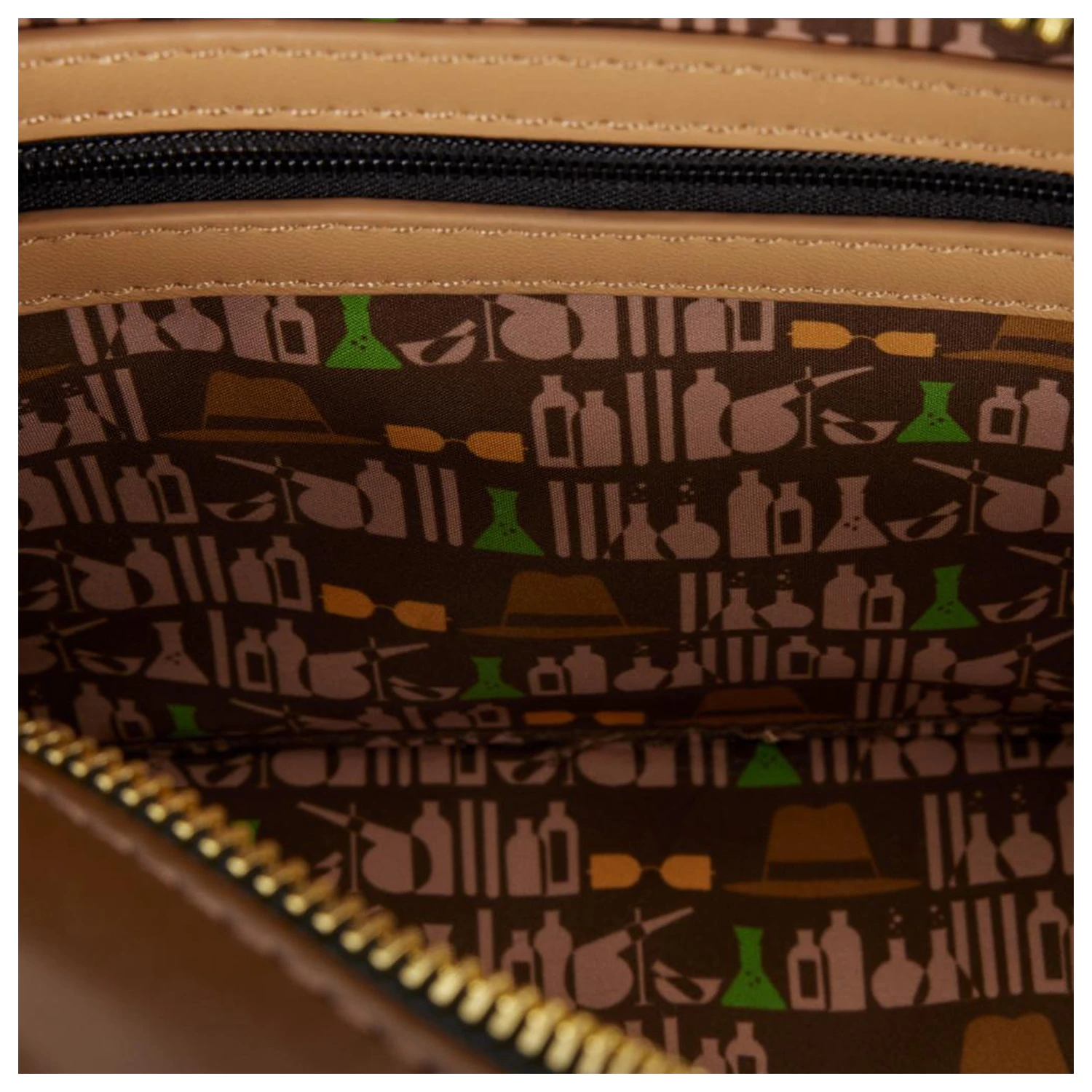 UNIVERSAL MONSTERS The Invisible Man Sling Crossbody torba fotografija proizvoda
