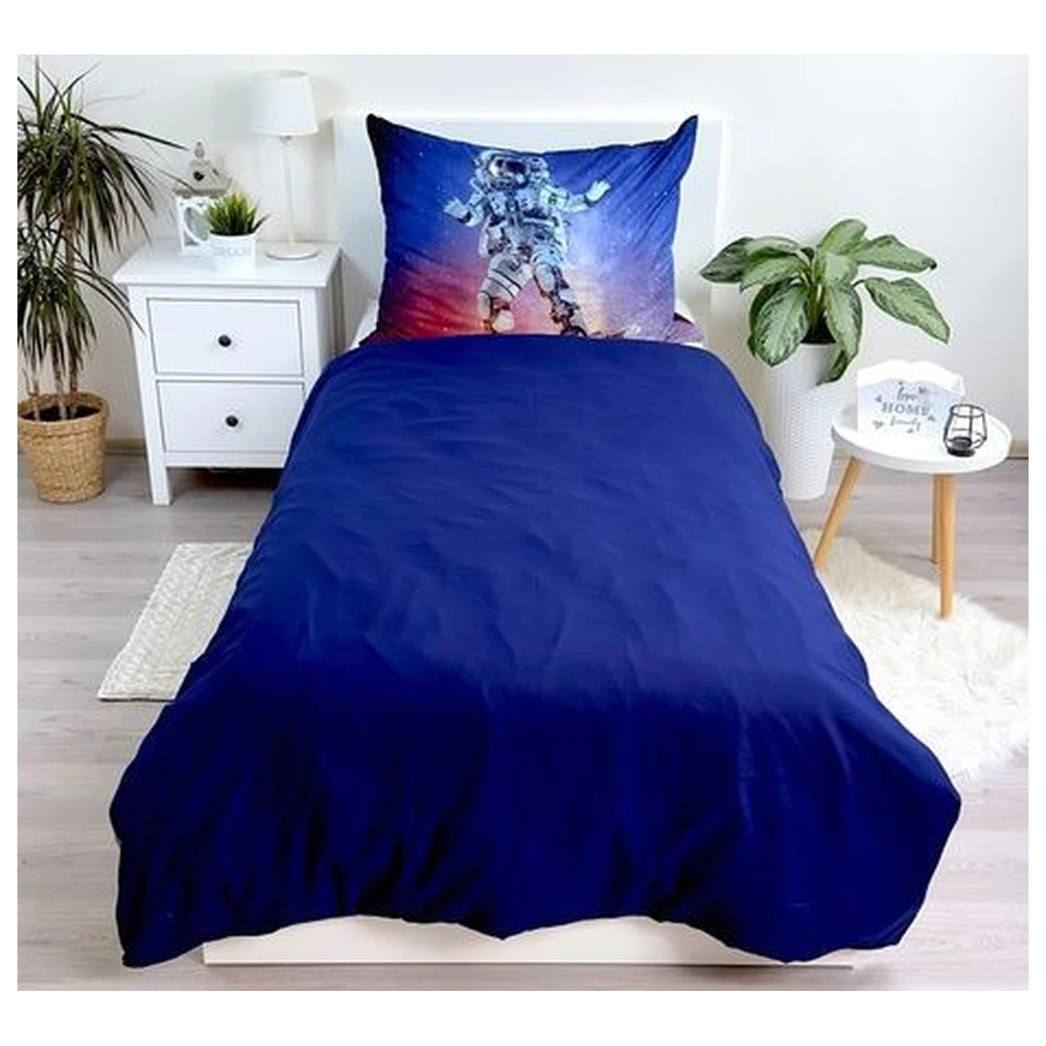 Astronaut Surf navlaka za poplun od mikrovlakana fotografija proizvoda