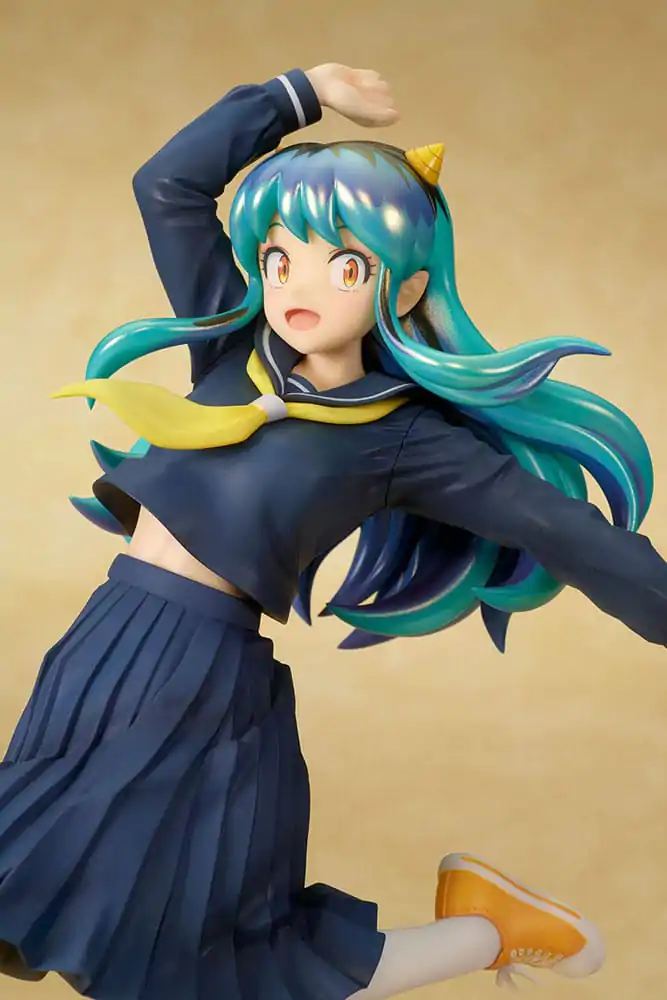 Urusei Yatsura Kip PVC 1/7 Lum Uniform Ver. 28 cm fotografija proizvoda