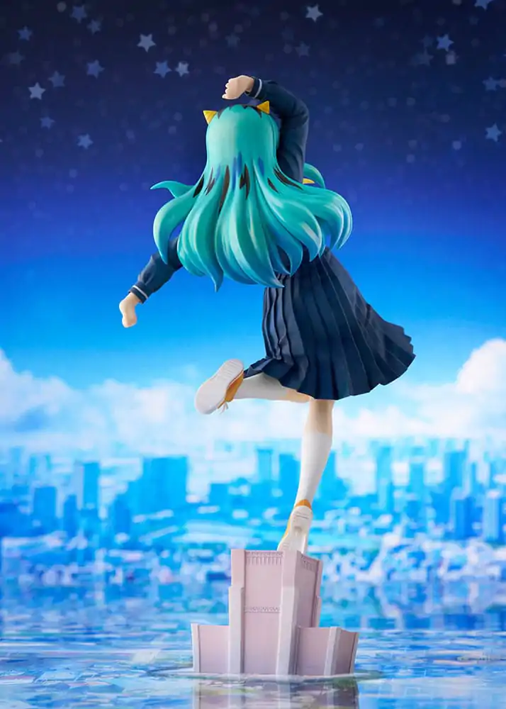 Urusei Yatsura Kip PVC 1/7 Lum Uniform Ver. 28 cm fotografija proizvoda