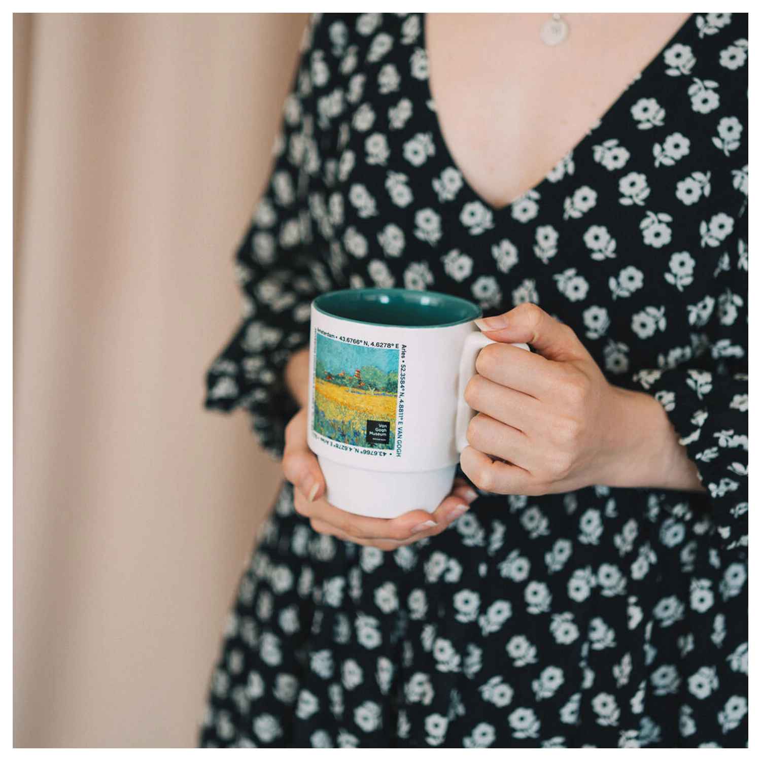 Van Gogh Museum šalica 350 ml fotografija proizvoda