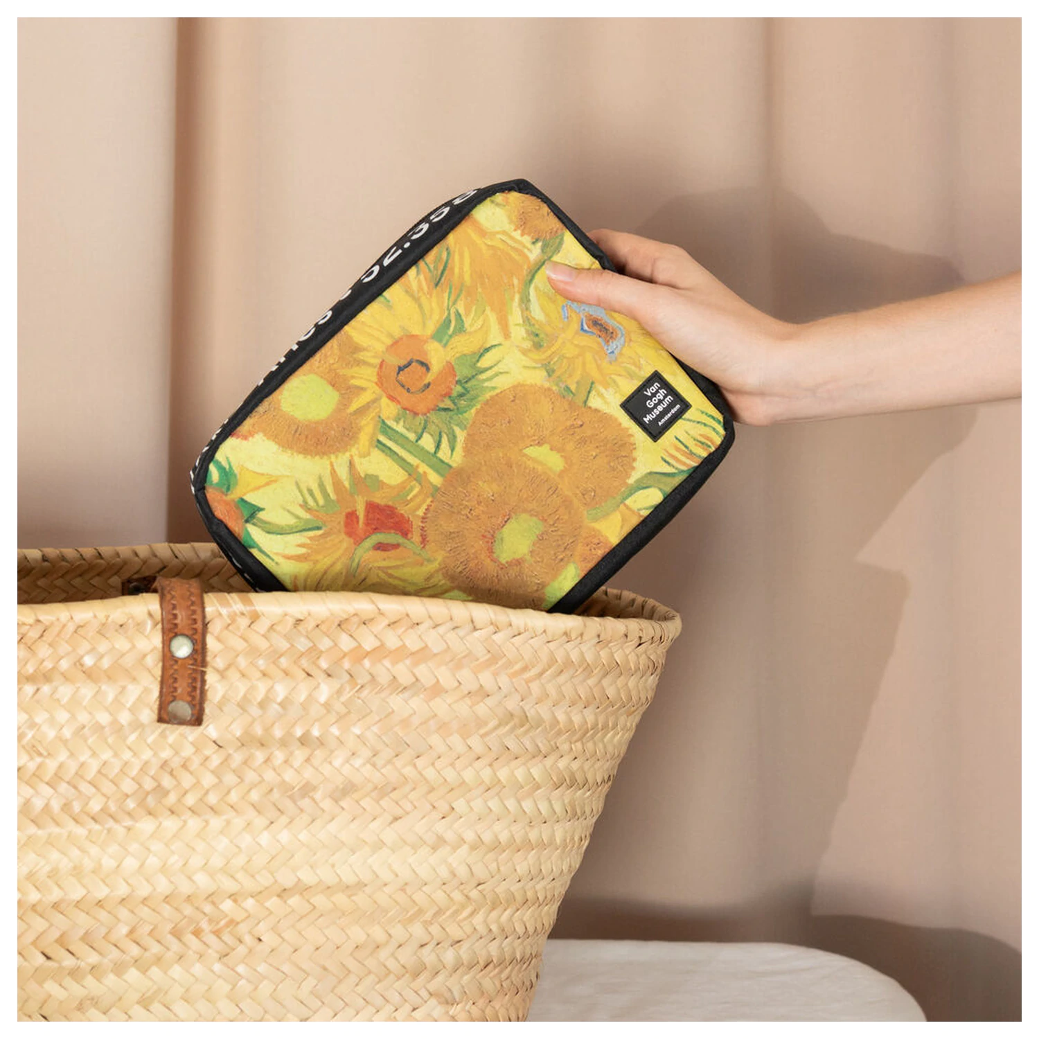 Van Gogh Museum kozmetički kovčeg fotografija proizvoda