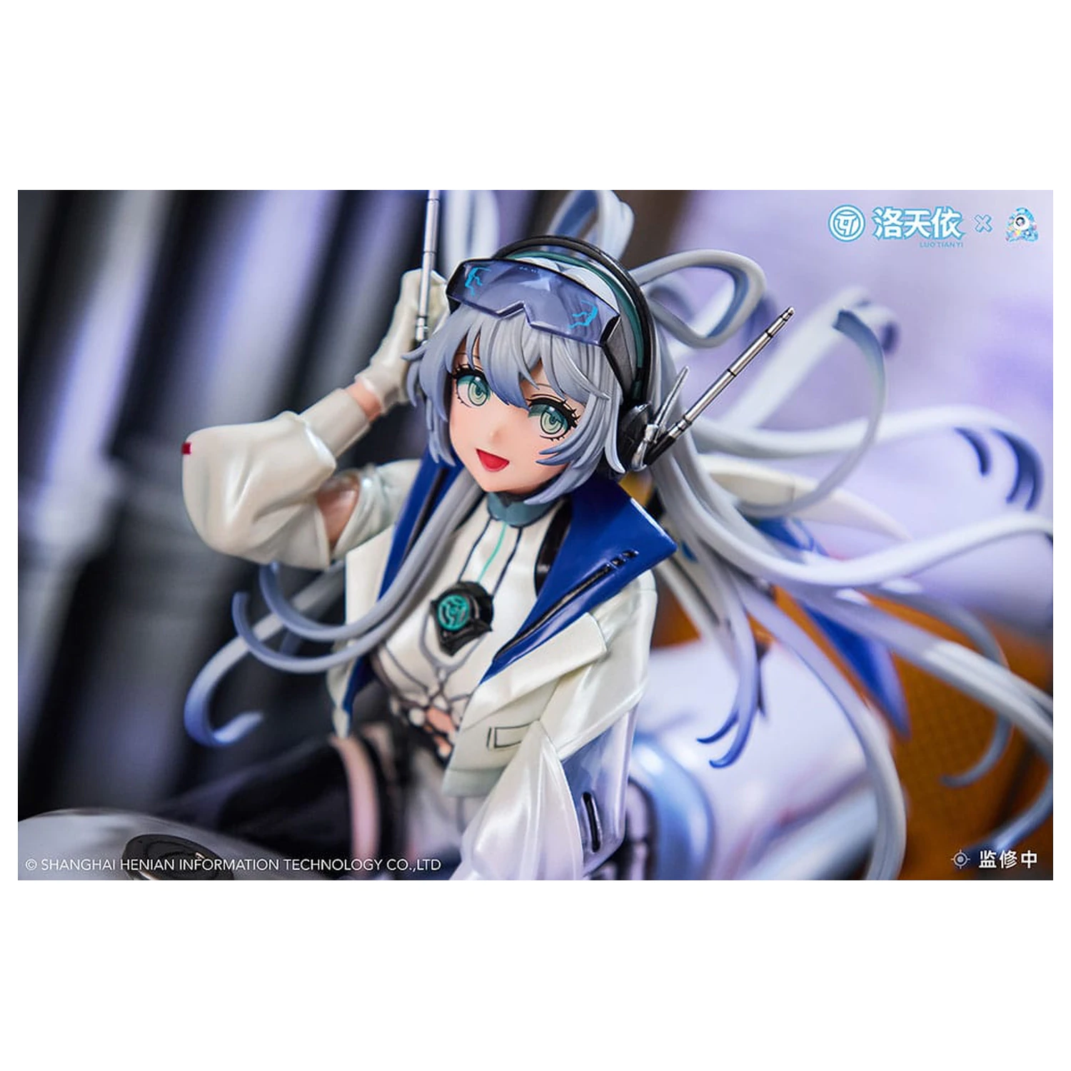 Vsinger PVC kip 1/7 Vsinger Luo Tianyi Retro-Future Storm Driver Ver. 23 cm fotografija proizvoda