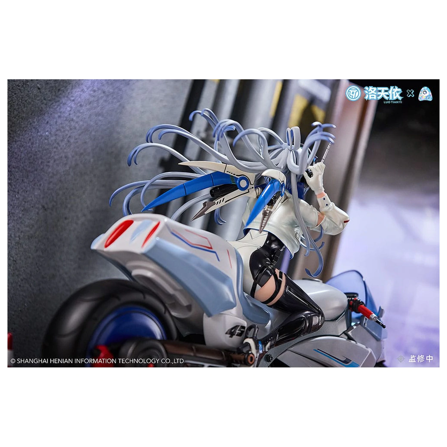 Vsinger PVC kip 1/7 Vsinger Luo Tianyi Retro-Future Storm Driver Ver. 23 cm fotografija proizvoda