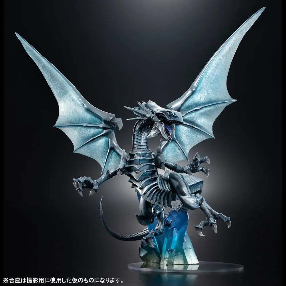 Yu-Gi-Oh! Duel Monsters Art Works Monsters PVC Kip Blue Eyes White Dragon Holographic Edition 28 cm fotografija proizvoda