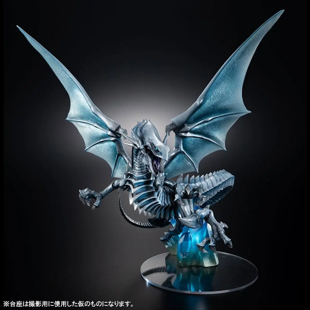 Yu-Gi-Oh! Duel Monsters Art Works Monsters PVC Kip Blue Eyes White Dragon Holographic Edition 28 cm fotografija proizvoda
