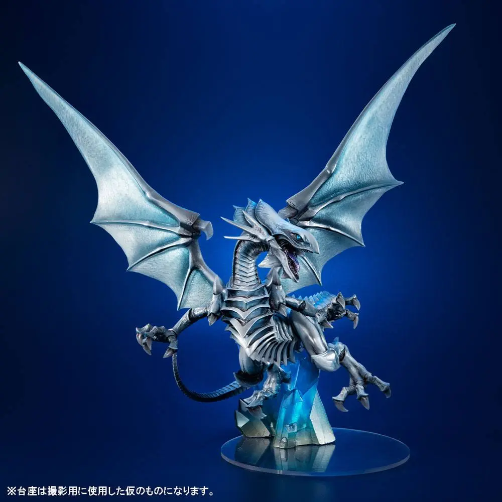 Yu-Gi-Oh! Duel Monsters Art Works Monsters PVC Kip Blue Eyes White Dragon Holographic Edition 28 cm fotografija proizvoda
