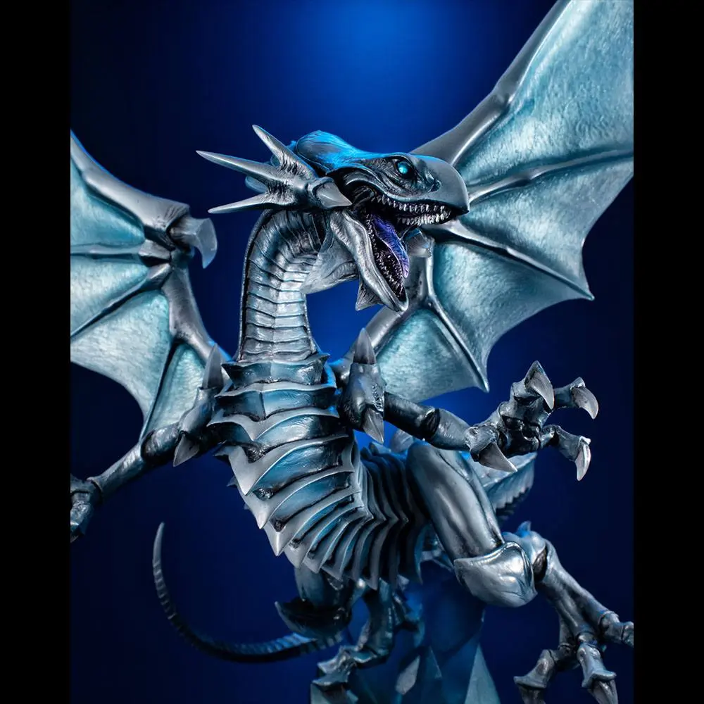 Yu-Gi-Oh! Duel Monsters Art Works Monsters PVC Kip Blue Eyes White Dragon Holographic Edition 28 cm fotografija proizvoda