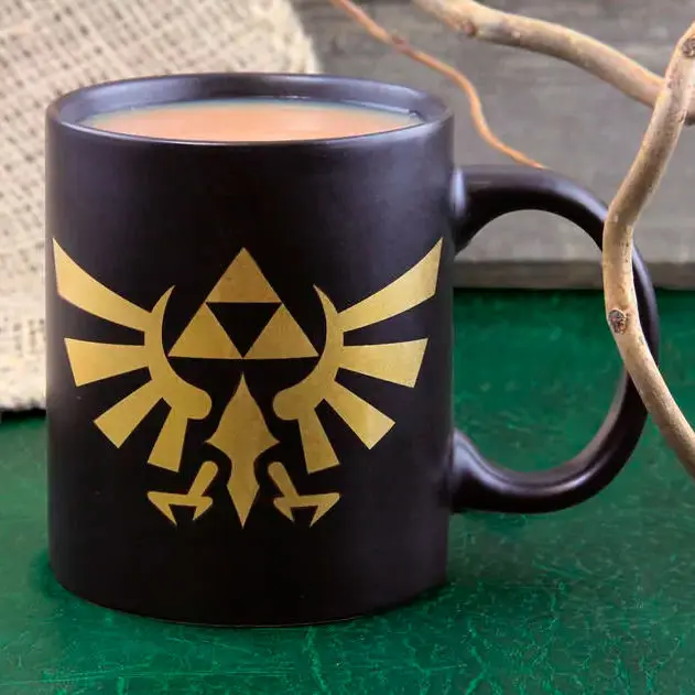 Zelda Hyrule šalica fotografija proizvoda