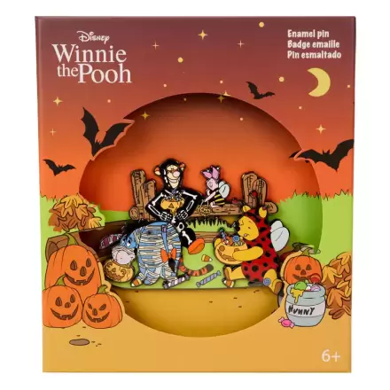 Disney by Loungefly emajlirani pin Winnie the Pooh Trick R Treat pokretna limitirana edicija 8 cm termékfotója