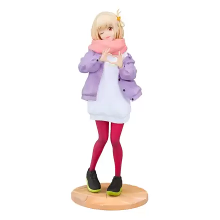 Lycoris Recoil PVC Kip 1/7 Chisato Nishikigi Winter Ver. 23 cm fotografija proizvoda