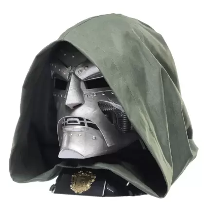 Marvel Legends Doctor Doom premium roleplay kaciga termékfotója